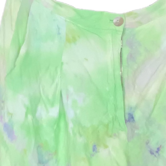 Tie dye shorts from AND OTHER STORIES on 21 Buttons Size 4 - Picture 9 of 9